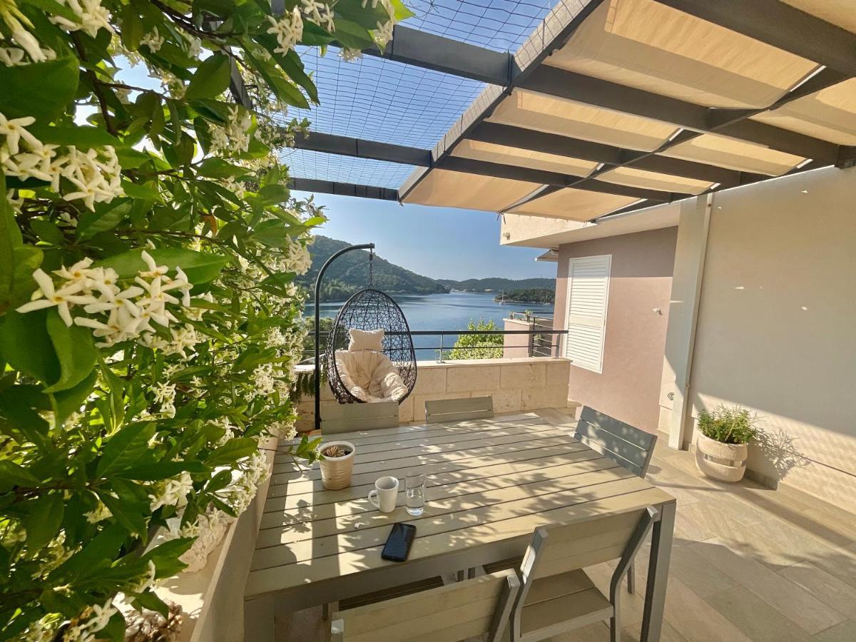 Villa Iva Lastovo Uble Buitenkant foto