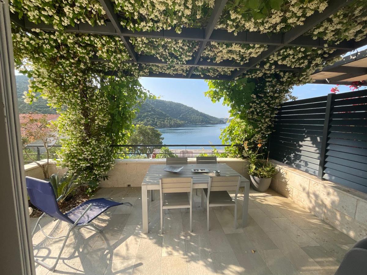 Villa Iva Lastovo Uble Buitenkant foto