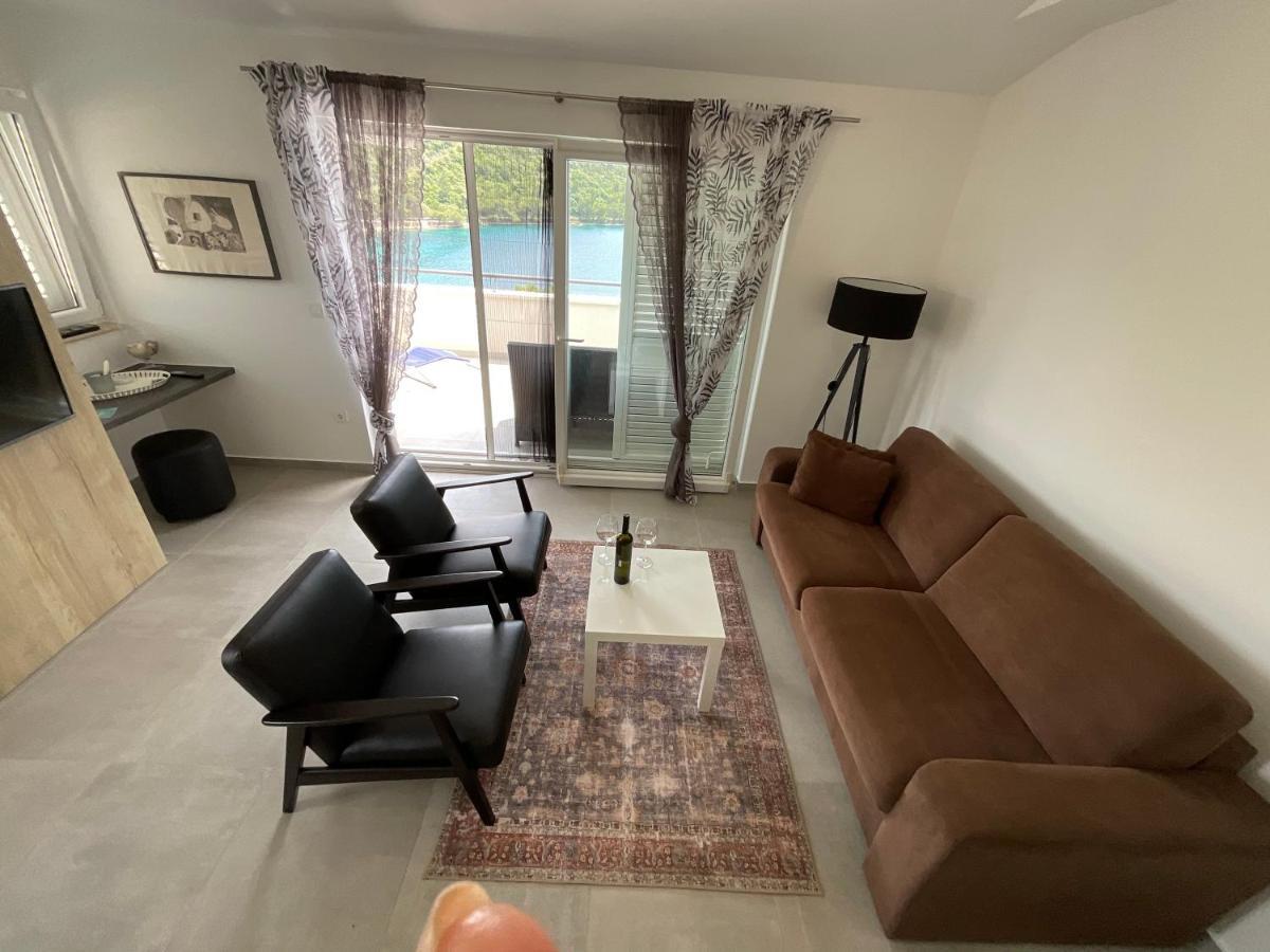 Villa Iva Lastovo Uble Buitenkant foto