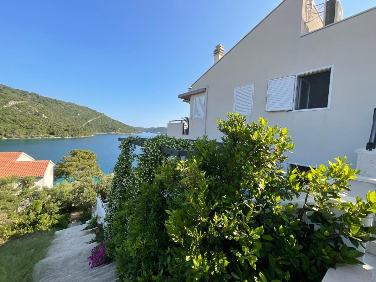Villa Iva Lastovo Uble Buitenkant foto