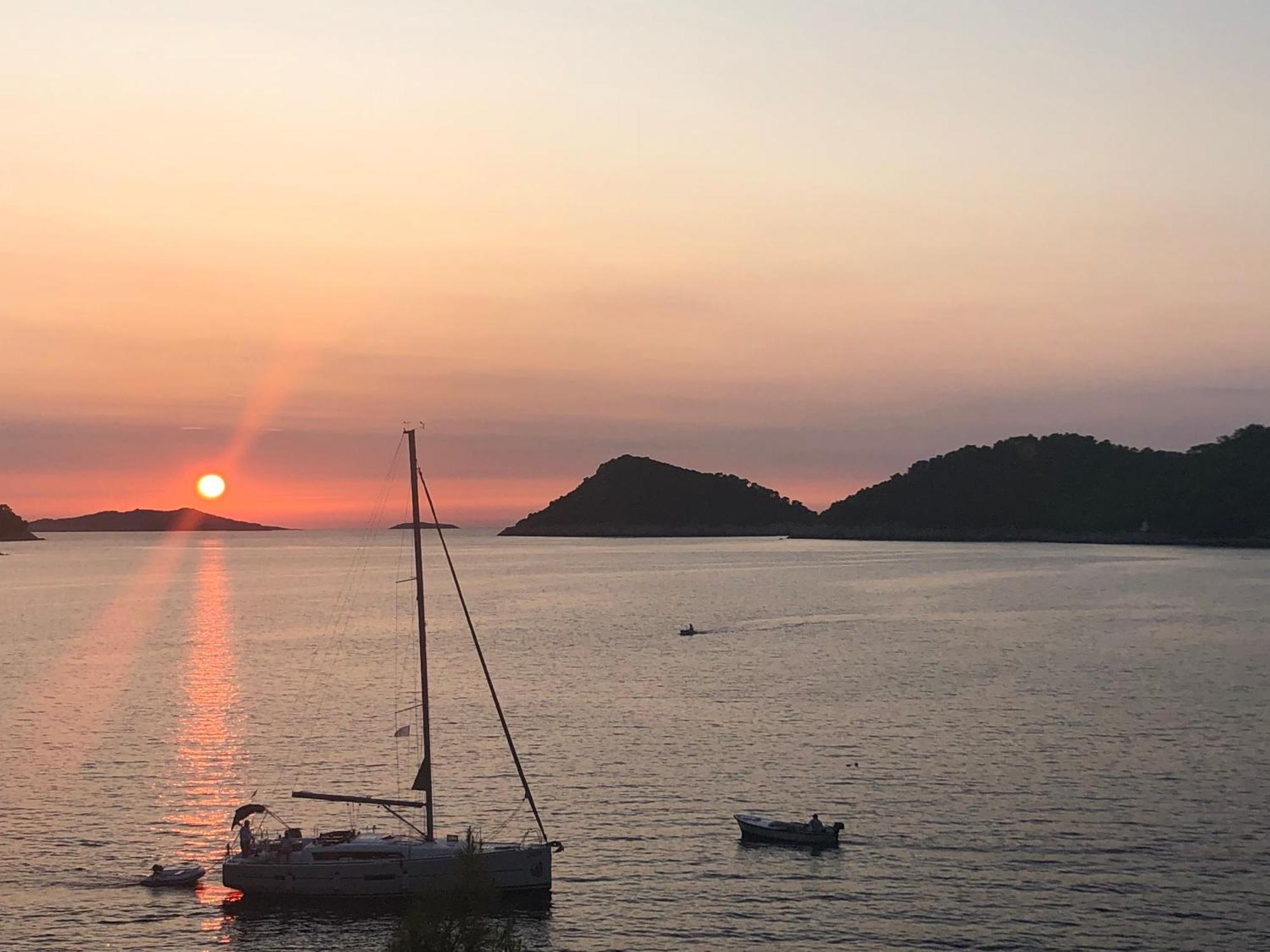 Villa Iva Lastovo Uble Buitenkant foto